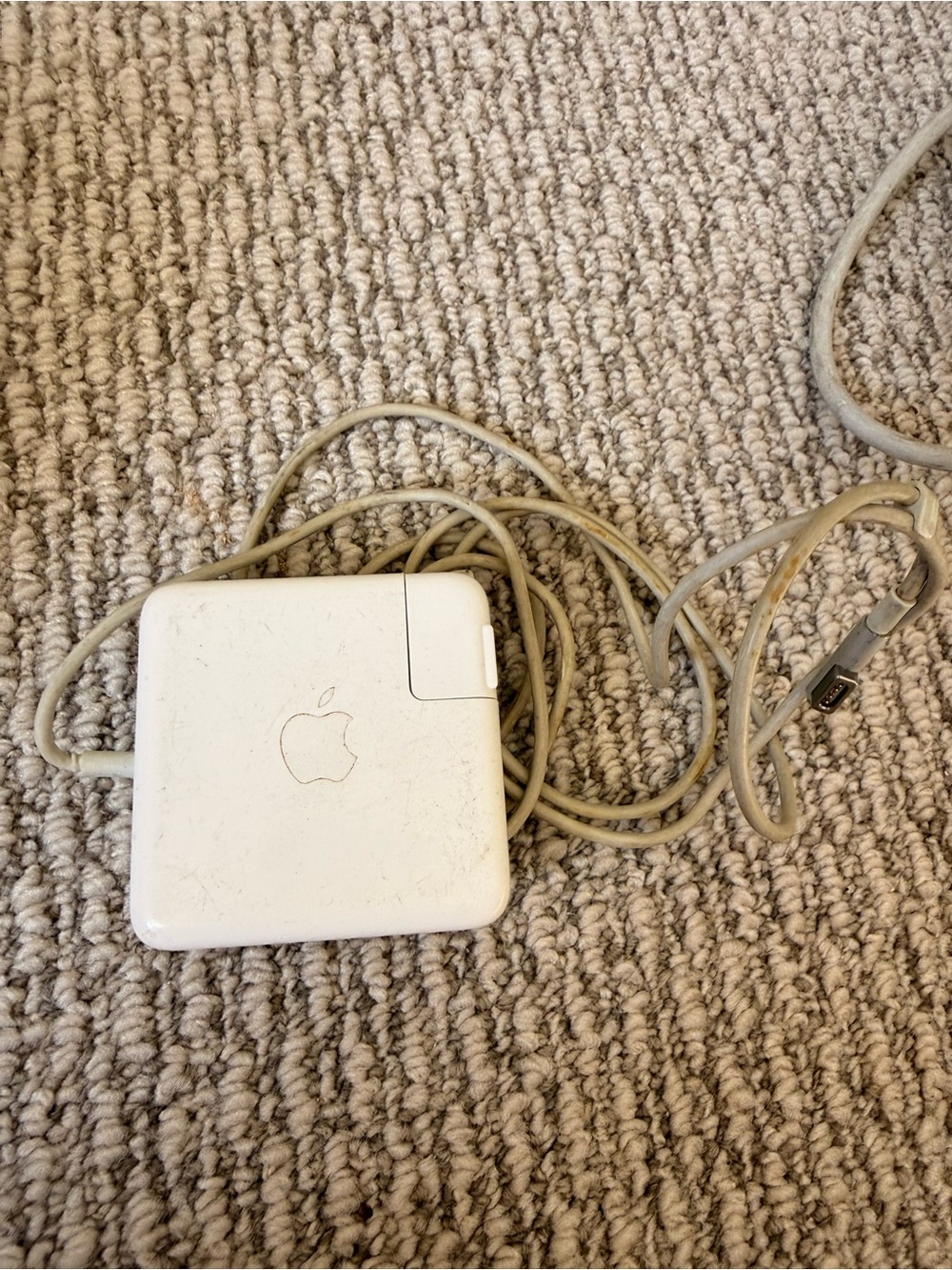 Apple 60W MagSafe Power Adapter Charger for MacBook / MacBook Pro